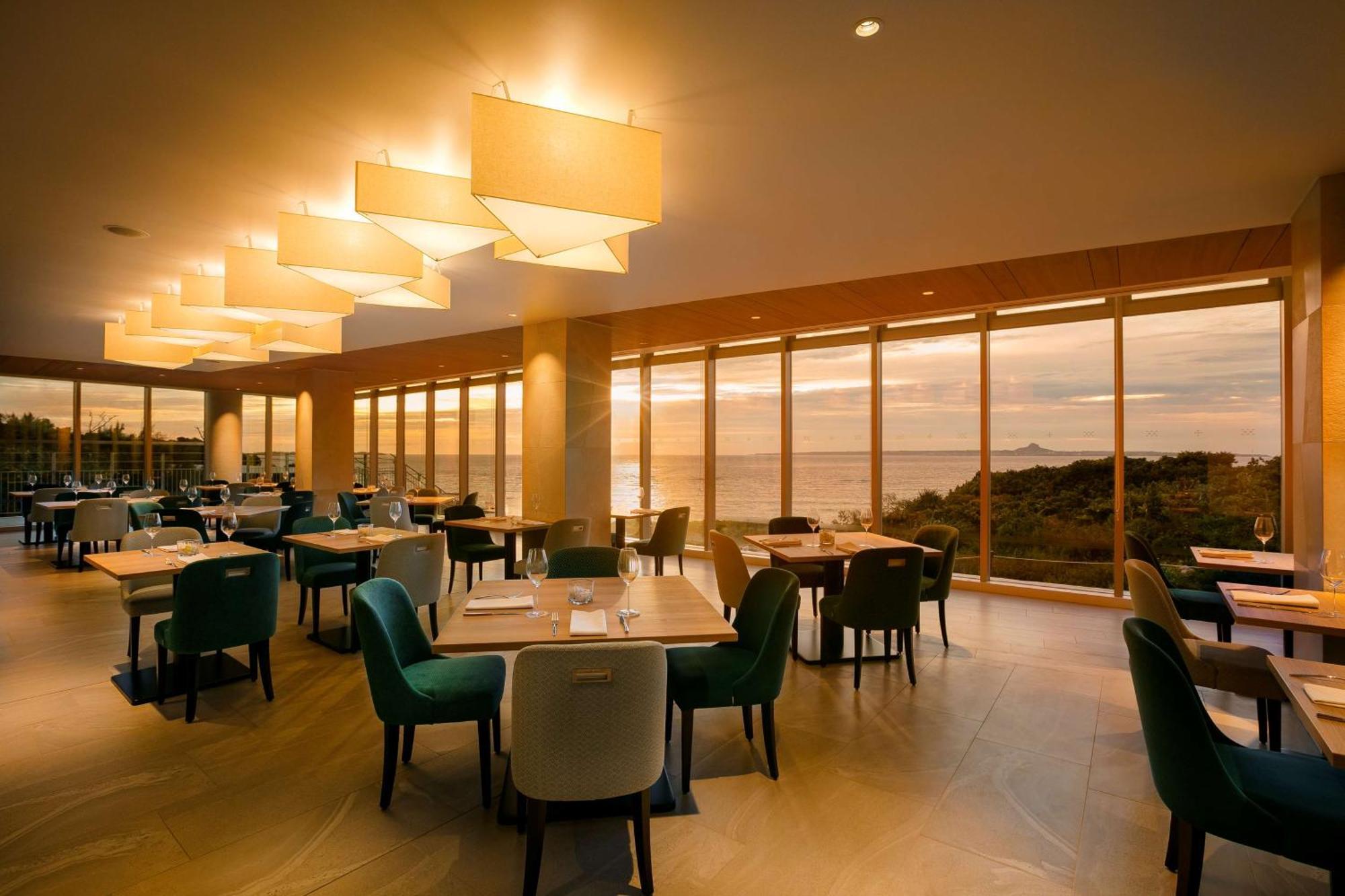 Hilton Okinawa Sesoko Resort Motobu Esterno foto